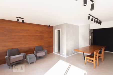 Sala de apartamento para alugar com 1 quarto, 75m² em Pinheiros, São Paulo