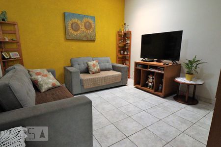 Sala 2 de casa à venda com 4 quartos, 242m² em Mirandópolis, São Paulo