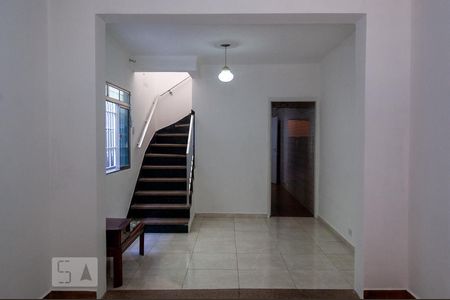 Sala de casa para alugar com 3 quartos, 180m² em Vila Paulo Silas, São Paulo