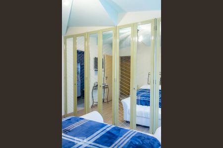 Apartamento à venda com 160m², 4 quartos e 2 vagas Apartamento à venda com 160m², 4 quartos e 2 vagasQuarto 1