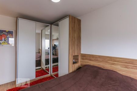 Suíte de apartamento à venda com 2 quartos, 60m² em São João, Porto Alegre