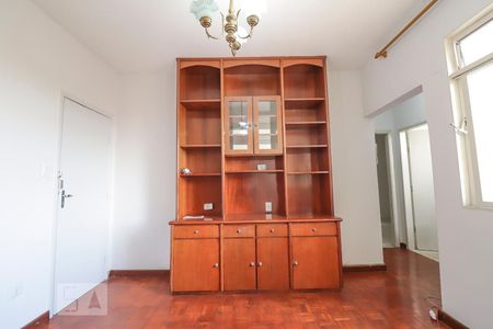 Sala de apartamento para alugar com 2 quartos, 66m² em Setor Central, Goiânia