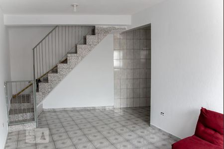 Sala de casa para alugar com 2 quartos, 70m² em Vila Monte Santo, São Paulo