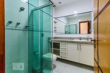 Banheiro Social de apartamento para alugar com 2 quartos, 120m² em Jardim Guanabara, Rio de Janeiro