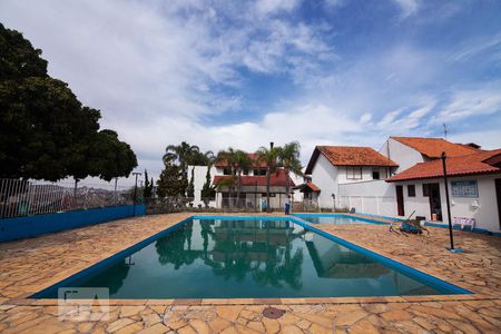 Área comum de casa de condomínio à venda com 3 quartos, 183m² em Vila Nova, Porto Alegre