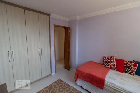 Dormitório 1 de apartamento à venda com 3 quartos, 90m² em Vila Diva, São Paulo