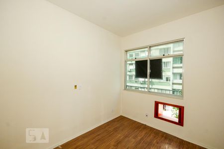 Quarto 1 de apartamento à venda com 3 quartos, 95m² em Copacabana, Rio de Janeiro