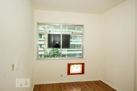 Quarto 1 de apartamento à venda com 3 quartos, 95m² em Copacabana, Rio de Janeiro