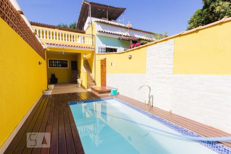 Fachada de casa à venda com 2 quartos, 170m² em Pechincha, Rio de Janeiro