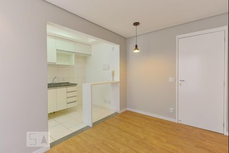 Sala de apartamento para alugar com 2 quartos, 50m² em Jardim Samambaia, Campinas