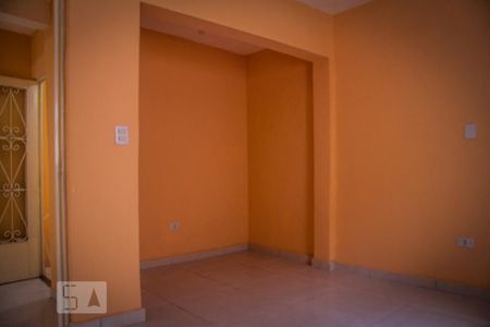 Quarto 1 de casa para alugar com 2 quartos, 100m² em Vila Tolstoi, São Paulo