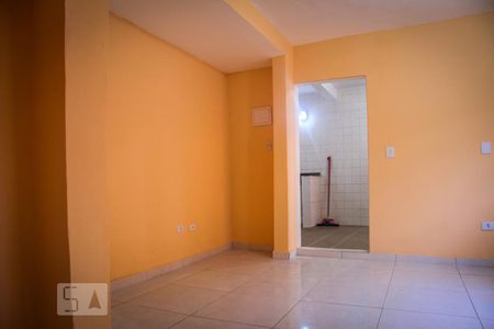 Sala de casa para alugar com 2 quartos, 100m² em Vila Tolstoi, São Paulo