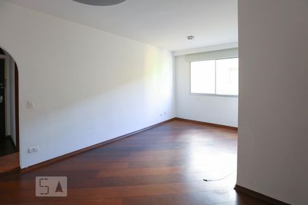 Sala de apartamento para alugar com 3 quartos, 78m² em Indianópolis, São Paulo