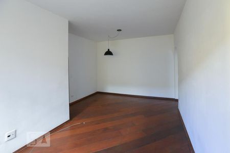 Sala de apartamento para alugar com 3 quartos, 78m² em Indianópolis, São Paulo