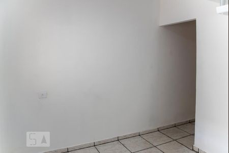 Sala de casa para alugar com 2 quartos, 65m² em Jardim Casa Pintada, São Paulo