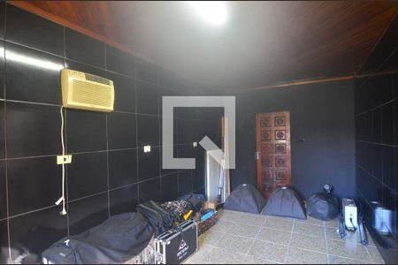 Escritório de casa à venda com 3 quartos, 250m² em Igara, Canoas