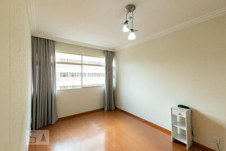 Sala de apartamento para alugar com 3 quartos, 70m² em Moema, São Paulo