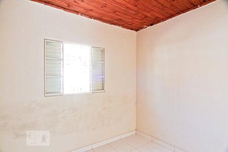 Quarto de casa para alugar com 1 quarto, 70m² em Parque Peruche, São Paulo