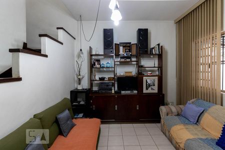 Sala de casa à venda com 2 quartos, 128m² em Vila Nova Conceição, São Paulo