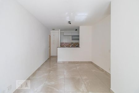 Sala de apartamento para alugar com 3 quartos, 80m² em Jardim Tupanci, Barueri