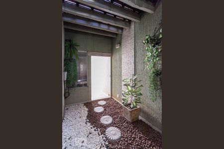 Jardim de casa à venda com 5 quartos, 400m² em Nova Floresta, Belo Horizonte