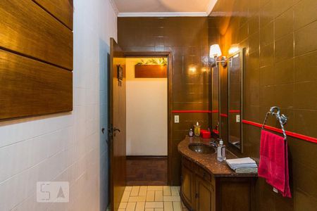 Banheiro 1 de casa para alugar com 3 quartos, 270m² em Santa Teresinha, São Paulo