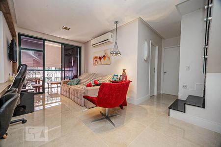 Sala de apartamento para alugar com 3 quartos, 180m² em Pe Pequeno, Niterói