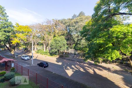 Vista  de apartamento à venda com 3 quartos, 60m² em Santo Antônio, Porto Alegre