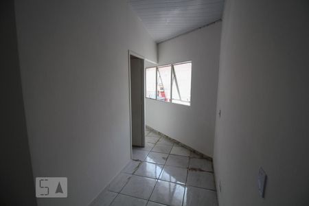 Sala de kitnet/studio para alugar com 1 quarto, 40m² em Vila Bertioga, São Paulo