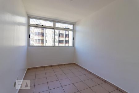 Quarto 1 de apartamento para alugar com 2 quartos, 93m² em Guará Ii, Brasília