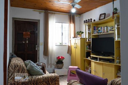 Sala de casa à venda com 3 quartos, 150m² em Vila Nivi, São Paulo