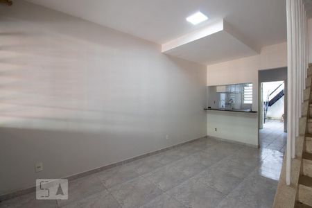 Sala de casa à venda com 2 quartos, 84m² em Vila Olímpia, São Paulo