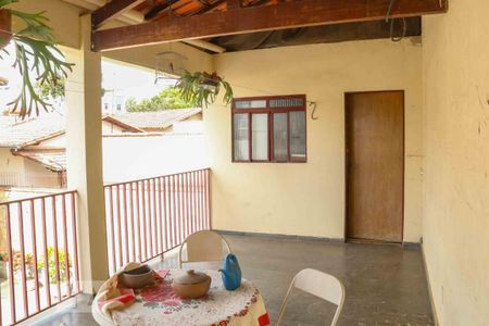 Casa para alugar com 300m², 4 quartos e 4 vagas Casa para alugar com 300m², 4 quartos e 4 vagasÁrea Externa