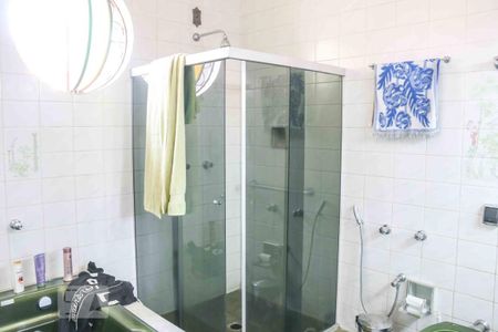 Casa para alugar com 300m², 4 quartos e 4 vagas Casa para alugar com 300m², 4 quartos e 4 vagasBanheiro da Suíte