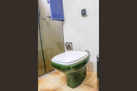 Casa para alugar com 300m², 4 quartos e 4 vagas Casa para alugar com 300m², 4 quartos e 4 vagasBanheiro Social