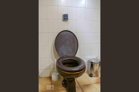 Casa para alugar com 300m², 4 quartos e 4 vagas Casa para alugar com 300m², 4 quartos e 4 vagasLavabo