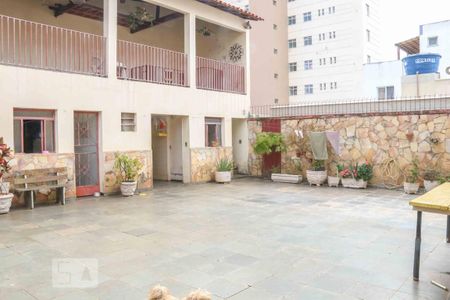 Casa para alugar com 300m², 4 quartos e 4 vagas Casa para alugar com 300m², 4 quartos e 4 vagasÁrea Externa