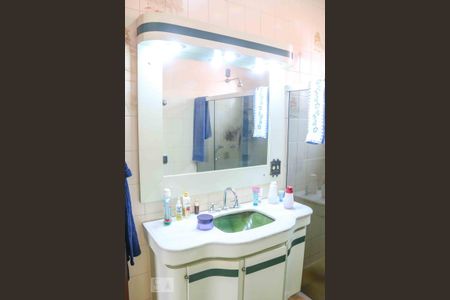 Casa para alugar com 300m², 4 quartos e 4 vagas Casa para alugar com 300m², 4 quartos e 4 vagasBanheiro Social