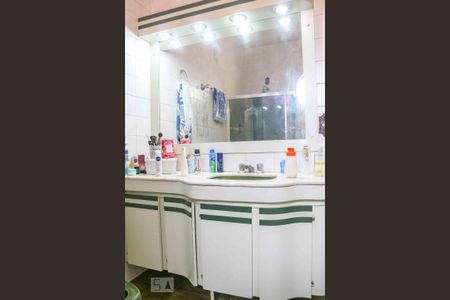 Casa para alugar com 300m², 4 quartos e 4 vagas Casa para alugar com 300m², 4 quartos e 4 vagasBanheiro da Suíte