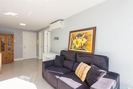 Sala de apartamento para alugar com 1 quarto, 43m² em Petrópolis, Porto Alegre