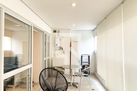 Sacada de apartamento para alugar com 1 quarto, 57m² em Pinheiros, São Paulo