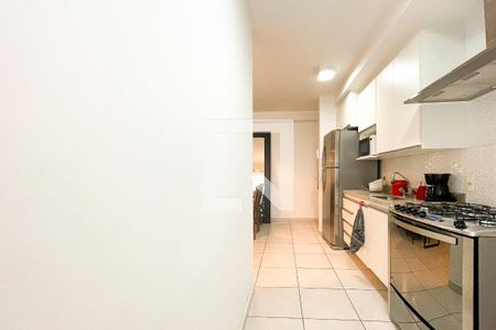 Cozinha de apartamento para alugar com 1 quarto, 57m² em Pinheiros, São Paulo