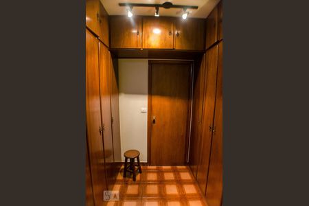 Closet da Suíte de casa à venda com 3 quartos, 220m² em Vila Nova Mazzei, São Paulo