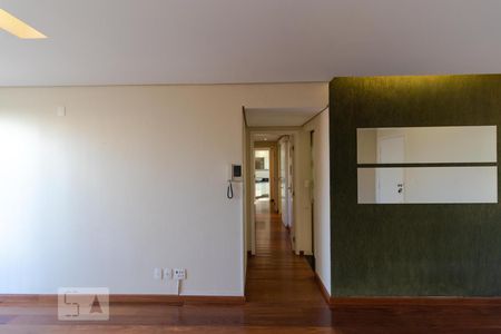 Salas de apartamento para alugar com 3 quartos, 100m² em Cambuí, Campinas