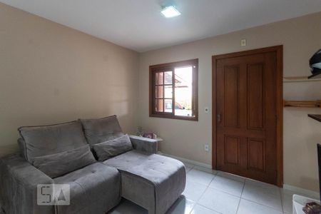 Sala de Estar de casa para alugar com 2 quartos, 90m² em Camaquã, Porto Alegre