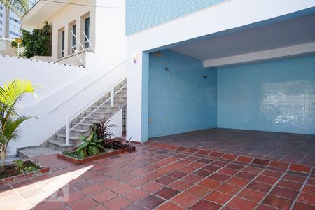 Casa à venda com 264m², 3 quartos e 4 vagas Casa à venda com 264m², 3 quartos e 4 vagasGaragem