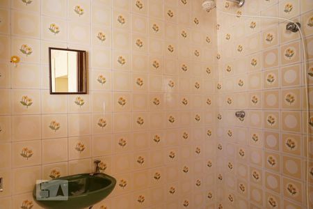 Casa à venda com 264m², 3 quartos e 4 vagas Casa à venda com 264m², 3 quartos e 4 vagasBanheiro de Serviço