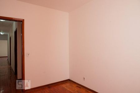 Casa à venda com 264m², 3 quartos e 4 vagas Casa à venda com 264m², 3 quartos e 4 vagasQuarto 2