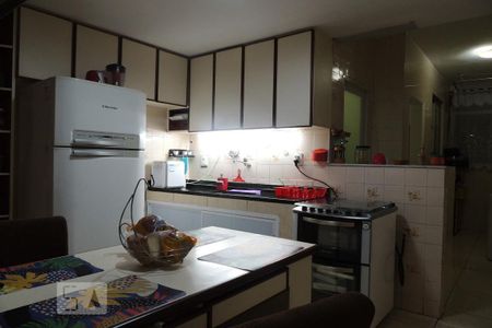 Apartamento à venda com 90m², 2 quartos e 1 vaga Apartamento à venda com 90m², 2 quartos e 1 vagaCozinha - Armários