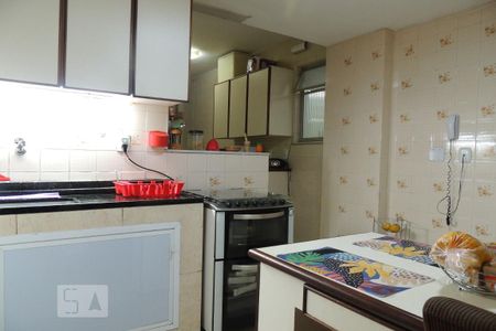 Apartamento à venda com 90m², 2 quartos e 1 vaga Apartamento à venda com 90m², 2 quartos e 1 vagaCozinha
